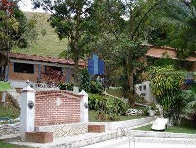 Ch�cara para Venda, em Volta Redonda, bairro Santa Cruz, 4 dormit�rios, 3 banheiros, 2 su�tes